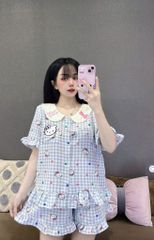 Set Đồ Ngủ Bigsize Vải Đũi Hình Hello Kitty - Áo Ngắn Cổ Bèo, Quần Đùi Dễ Thương, Thoải Mái, Họa Tiết Ngọt Ngào