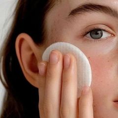Toner Pad BABE Stop AKN Kiểm Soát Dầu và Giảm Mụn - Sản Phẩm Chăm Sóc Da Hàng Đầu từ Tây Ban Nha