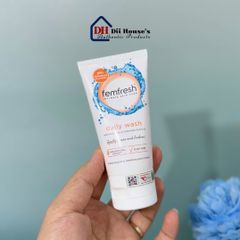 Dung dịch vệ sinh phụ nữ Femfresh Daily Wash 150ml – Sạch khuẩn, khử mùi, chiết xuất tự nhiên, an toàn cho mọi độ tuổi.