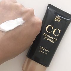 Kem trang điểm dưỡng da Tiara Girl CC Mineral Japan 50g