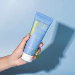 Sữa Rửa Mặt Dịu Nhẹ Cấp Ẩm Phục Hồi Surmedic/Sur.Medic+ Azulene Soothing PH Cleanser 150ml