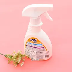 Bộ 2 chai Xịt đa năng tẩy rửa nhà bếp Sandokkaebi 300ml - Sạch mọi vết bẩn trên bếp từ, lò vi sóng, tủ lạnh tại nhà bạn