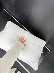 Gối Moncler Sang Trọng 48x74cm - Bộ 2 Gối Ruột Lông Vũ Ấm Áp, Êm Mềm, Phù Hợp Mọi Loại Giường
