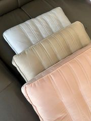 Ruột Gối Mátxa Tencel Thoáng Khí - Bộ 2 Chiếc Mềm Mại, Êm Ái Giúp Giảm Mỏi Vai Gáy và Cải Thiện Giấc Ngủ
