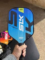 Bộ sản phẩm vợt Pickleball 2024 SLK Neo by Selkirk - 2 vợt, 1 túi, 3 bóng - Dành cho người mới bắt đầu, chất lượng đảm bảo, USAP Approved