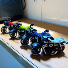 Mô Hình Xe Hợp Kim Mini Diecast 1:64, Chạy Đà Mở Cửa, Đồ Chơi Ô Tô Siêu Chất Cho Bé Trai