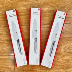 Dao bếp Santoku Zwilling Profile 18cm – Thép không gỉ, lưỡi sắc bén, thiết kế ergonomic, bền bỉ cho nhà bếp chuyên nghiệp