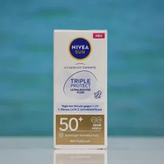 Kem chống nắng Dưỡng Da Nivea Triple Protect - LSF50, 40ml