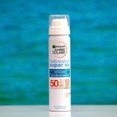 Xịt Chống Nắng Garnier Super UV SPF50 - Dạng Xịt Siêu Nhẹ Cho Mặt, Dùng Trên Lớp Trang Điểm, Bảo Vệ Da Tối Ưu