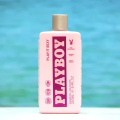 Sữa tắm Playboy màu hồng Play It Sexy, 250ml