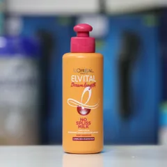 Kem dưỡng tóc Loreal Evital hay còn được gọi là dầu xả khô. Dùng siêu thích và thơm mượt!