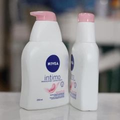 Dung dịch vệ sinh phụ nữ Nivea Intimo nắp hồng 250ml - Giữ gìn vùng nhạy cảm, mềm mại và an toàn với Aloe Vera và Axit Lactic