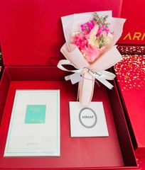 Hộp quà tặng Armaf Le Parfait Pour Femme Azure EDP 100ml + Nến Thơm + Hoa Tươi - Quà Tặng Quyến Rũ Cho Phái Đẹp