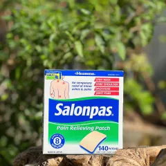 Miếng Dán Giảm Đau Salonpas - 140 Miếng Giảm Đau Cơ, Khớp, Vai, Lưng - Dán Ngoài Da Hiệu Quả từ Nhật Bản