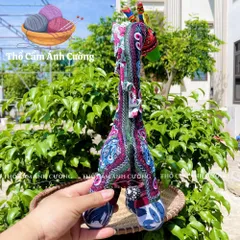 Thú Nhồi Bông Hiêu Cao Cổ To Thổ Cẩm Sapa - Đồ Chơi Trẻ Em Chất Liệu Mềm Mại, Quà Tặng Ý Nghĩa cho Bé Yêu