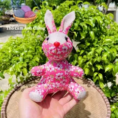 Thú Nhồi Bông Thỏ Ngồi Hoa Đáng Yêu - Đồ Chơi Trẻ Em Chất Liệu Vải Hoa Mềm Mại, Quà Tặng Ý Nghĩa Từ Thổ Cẩm Ánh Cường