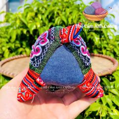 Thú Nhồi Bông Lợn Ỉn Thổ Cẩm Sapa - Quà Tặng Đáng Yêu cho Trẻ Em Chất Liệu Mềm Mại, Bảo Hành 1 Đổi 1