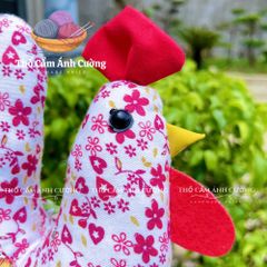 Thú Nhồi Bông Gà Trống Hoa Mơ Dễ Thương - Đồ Chơi Trẻ Em Mềm Mại Chất Lượng - Quà Tặng Ý Nghĩa Từ Thổ Cẩm Ánh Cường