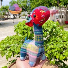 Thú Nhồi Bông Hiêu Cao Cổ Đầu To Dễ Thương - Đồ Chơi Thổ Cẩm Dân Tộc Thái - Quà Tặng Ý Nghĩa Cho Bé Yêu