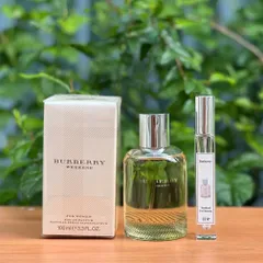Nước Hoa Burberry Weekend for Women Eau de Parfum 100ml - Hương Hoa Cỏ Trái Cây, Dịu Dàng Và Thoải Mái, Quà Tặng Phụ Nữ