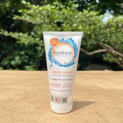 Dung Dịch Vệ Sinh Phụ Nữ Hàng Ngày Femfresh 250ml - Sạch, Dịu Nhẹ, Cân Bằng pH, Chăm Sóc Vùng Nhạy Cảm