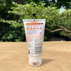 Dung Dịch Vệ Sinh Phụ Nữ Hàng Ngày Femfresh 250ml - Sạch, Dịu Nhẹ, Cân Bằng pH, Chăm Sóc Vùng Nhạy Cảm