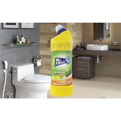 Chai tẩy vệ sinh Toilet đậm đặc Mr.Fresh 900ml - Hương Chanh Sả và Cam Quýt, Diệt Trùng 99.9% và Khử Mùi Hiệu Quả