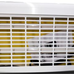 Đèn Bẫy Côn Trùng Maxx 100 - Hiệu Quả Tấm Keo Dính, Diệt Mũi Chống Vỡ, Phạm Vi 100m2, An Toàn Đạt Tiêu Chuẩn CE