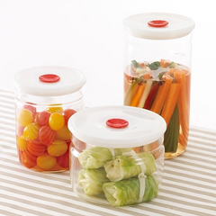 Hộp Thủy Tinh Chịu Nhiệt Iwaki 550ml - Nắp Kín Chống Tràn, Dùng Để Hâm Nóng Thức Ăn Trong Lò Vi Sóng, Đồ Gia Dụng Tiện Lợi