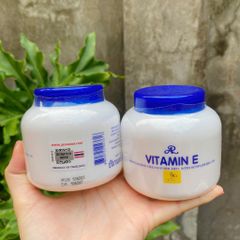 Kem Dưỡng Ẩm Da Vitamin E Aron 200g - Chăm Sóc Da Mặt An Toàn, Giúp Da Mềm Mịn, Xuất Xứ Thái Lan
