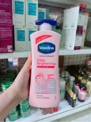 Dưỡng Thể Vaseline Daily Brightening 600ml – Làm Sáng & Mịn Da Toàn Thân