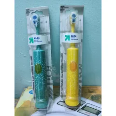 [Hàng Mỹ] Bàn chải đánh răng Up & Up dùng pin AAA cho bé từ 4 tuổi