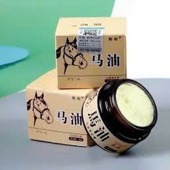 Kem Dưỡng Ẩm Bôi Nứt Gót Chân Đầu Ngựa 30gr - Chăm Sóc Da Chân, Giúp Khôi Phục Độ Ẩm và Đàn Hồi Da, Sử Dụng Hàng Ngày.