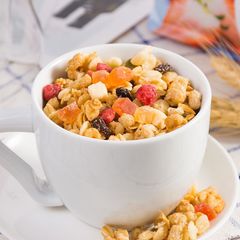 [Combo 2 Gói] Calbee Ngũ Cốc Trái Cây Ít Đường 600g  – Gói Trắng Chính Hãng, Ăn Sáng Healthy [DATE T12/2026]