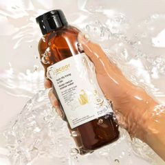 Nước Tẩy Trang Cocoon 500ml - Chiết Xuất Bí Đao Cho Da Dầu Mụn, Dịu Nhẹ, Không Cồn, Làm Sạch Sâu, An Toàn Hàng Ngày