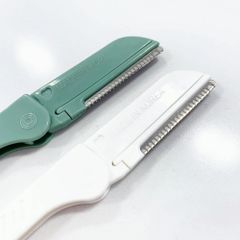 Gói 2 Chiếc Dao Cạo Lông Mày The Face Shop - Dụng Cụ Tỉa Sắc Nét An Toàn, Gấp Gọn Tiện Lợi Cho Mọi Loại Da