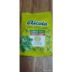 Kẹo Ngậm Ho Ricola 105 Viên - Kẹo Thảo Dược Từ Mỹ, Giảm Ho, Dịu Họng, Ngọt Tự Nhiên Không Đường, Dành Cho Người Lớn và Trẻ Em Từ 6 Tuổi