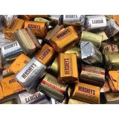 Socola Hershey's 145 Viên Đủ Vị 1.47kg - Hương vị Ngọt Đắng Thơm Ngon từ Mỹ, Đặc Sản Thích Hợp Cho Mọi Dịp