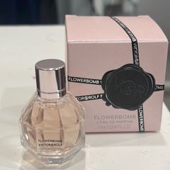 Nước Hoa Nữ Viktor & Rolf FlowerBomb Mini 7ml - Hương Thơm Ngọt Ngào, Quyến Rũ, Sang Trọng Từ Hà Lan