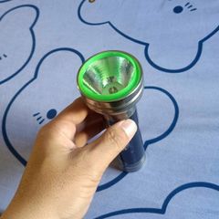 Đèn Pin Kim Loại Huyền Thoại Kèm Bóng LED Sáng Bền - Đèn Cầm Tay Thể Thao, Du Lịch, Dùng Pin AA và C, Quà Tặng Hoài Cổ