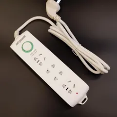 Ổ Điện Nối Dài 2500W Vinaga - 4 Ổ Cắm 220V Chống Quá Tải, Đèn Báo An Toàn, Hỗ Trợ Nhiều Thiết Bị