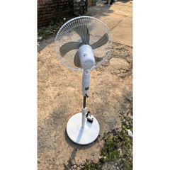 Quạt Cây Tích Điện Solar Fan - Quạt Sạc 3 Tốc Độ, Động Cơ Không Chổi Than, Tiết Kiệm Điện, Chạy Liên Tục 5-10 Giờ