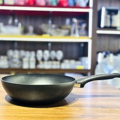 Chảo Sâu Lòng Tefal Ultimate G2681972 28cm - Chống Dính Titanium Anti-Scratch, Dùng Bếp Từ, Made in France, Bền Bỉ, Dễ Vệ Sinh