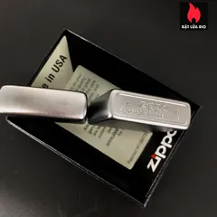 Vỏ Zippo Satin Chrome Chính Hãng – Sản Phẩm Thay Thế Không Kèm Ruột, Chất Liệu Bền Bỉ, Phụ Kiện Cao Cấp Cho Người Yêu Thích Zippo
