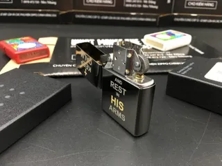 Zippo 29610 - Bật Lửa Black Chrome 