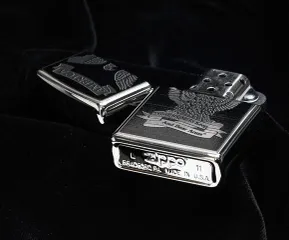 Bật Lửa Zippo 28290 - Zippo Eagle High Polish Chrome Cao Cấp, Quà Tặng Độc Đáo Cho Fan Hâm Mộ