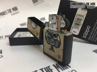 Bật Lửa ZIPPO 218 Mẫu Đầu Lâu Poker - Quà Tặng Thể Thao Phong Cách Cá Tính, Độc Đáo Cho Fan Hâm Mộ