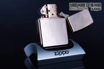 Zippo 29858 - Bật Lửa Satin Chrome Hình Skull Với Các Đường Kẻ - Quà Tặng Cho Người Mê Đồ Da Và Phong Cách Độc Đáo