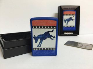 Zippo 29166 - Bật Lửa Zippo Màu Xanh Hoàng Gia Matte Hình Chữ V 