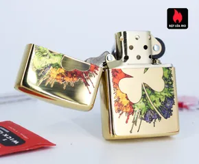Bật Lửa Zippo 49125 - Thiết Kế Graffiti Clover Bằng Đồng Bóng Sang Trọng - Quà Tặng Hoàn Hảo Cho Người Yêu Thích Zippo